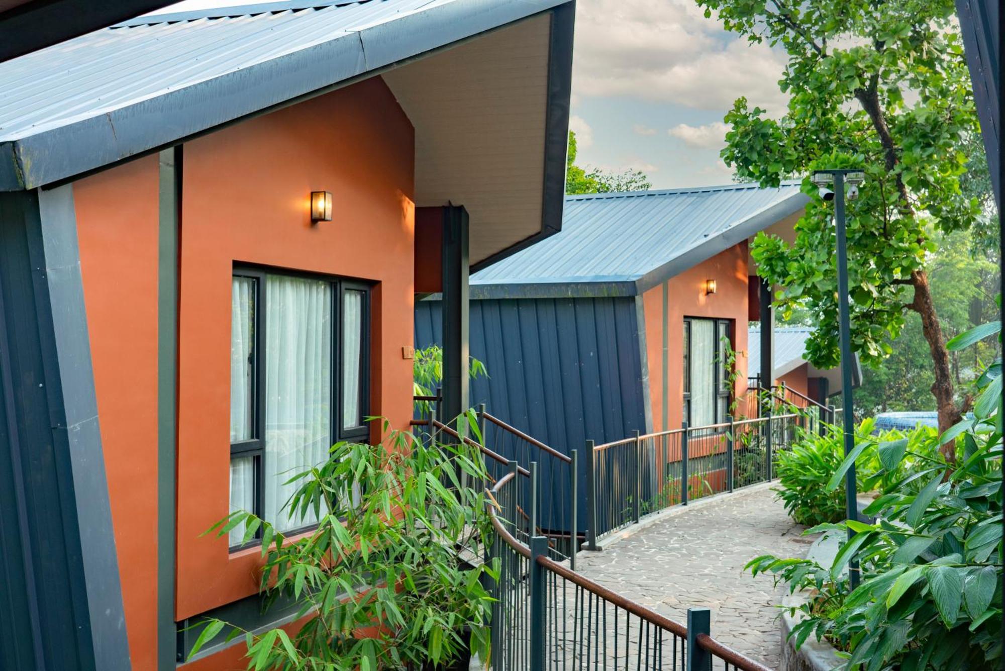 Vyna Hillock Resort And Spa 비티리 외부 사진