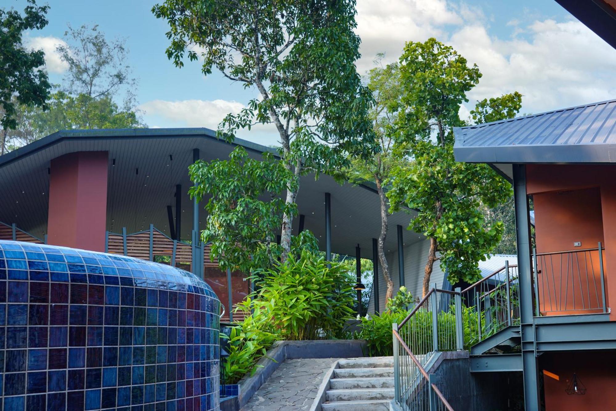 Vyna Hillock Resort And Spa 비티리 외부 사진