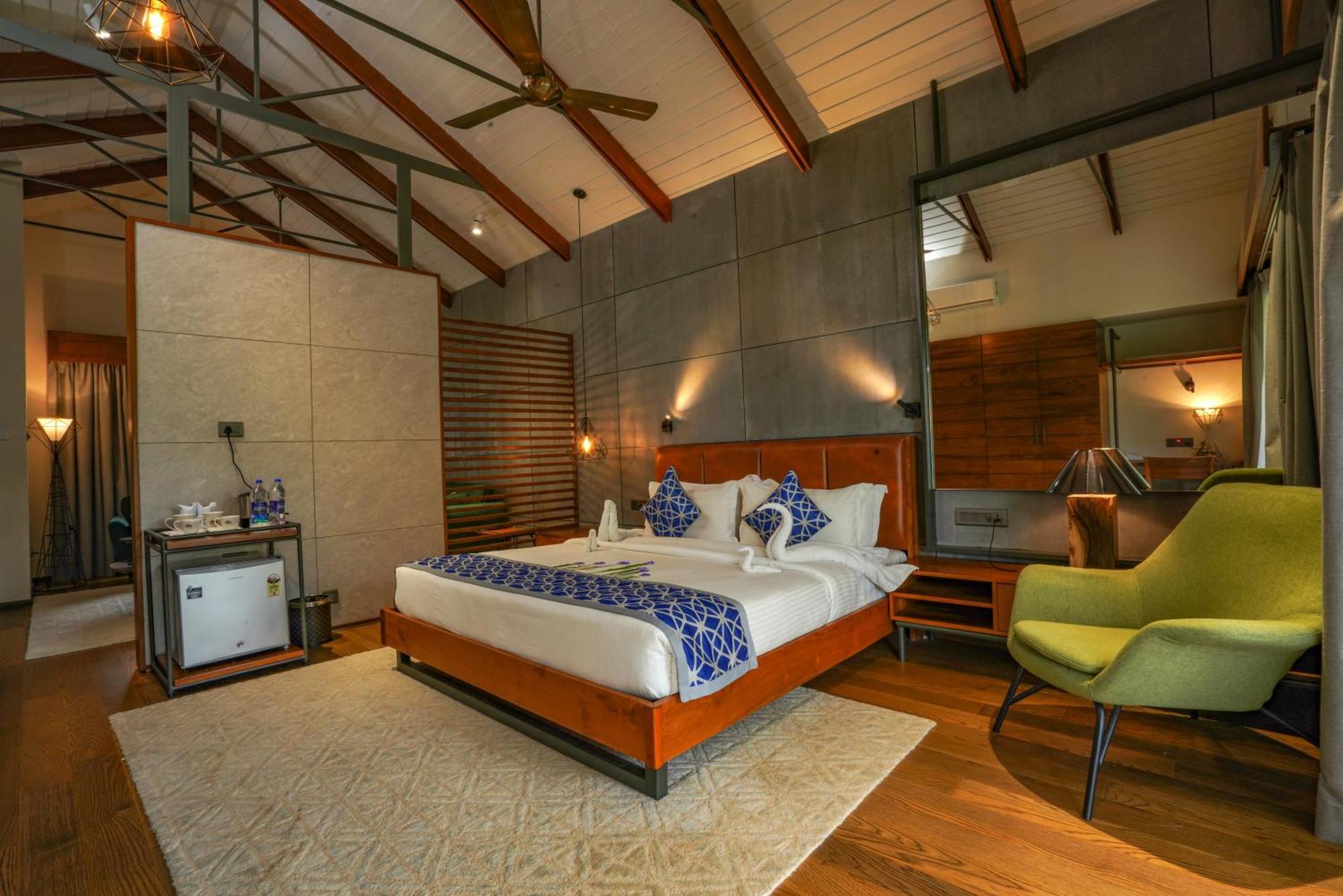 Vyna Hillock Resort And Spa 비티리 외부 사진
